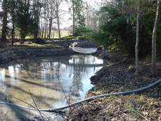 Nettoyage de pêcherie d'étang au Blanc, proche Châteauroux